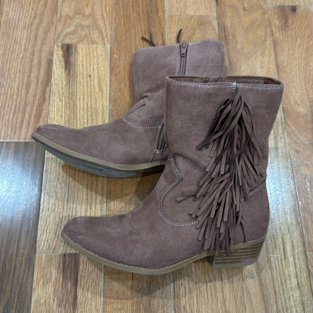 Girl’s Fringe Cowgirl Boots Sz.3